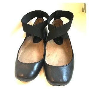 Audrey Brooke Black Ballet Flats SZ 6.5